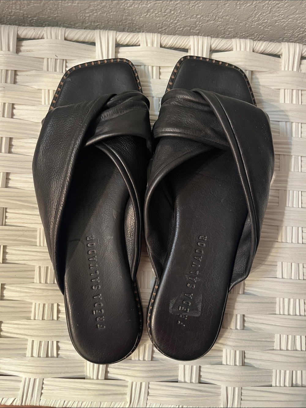 Frēda Salvador Lys Calf Sandal size 7 No flaws